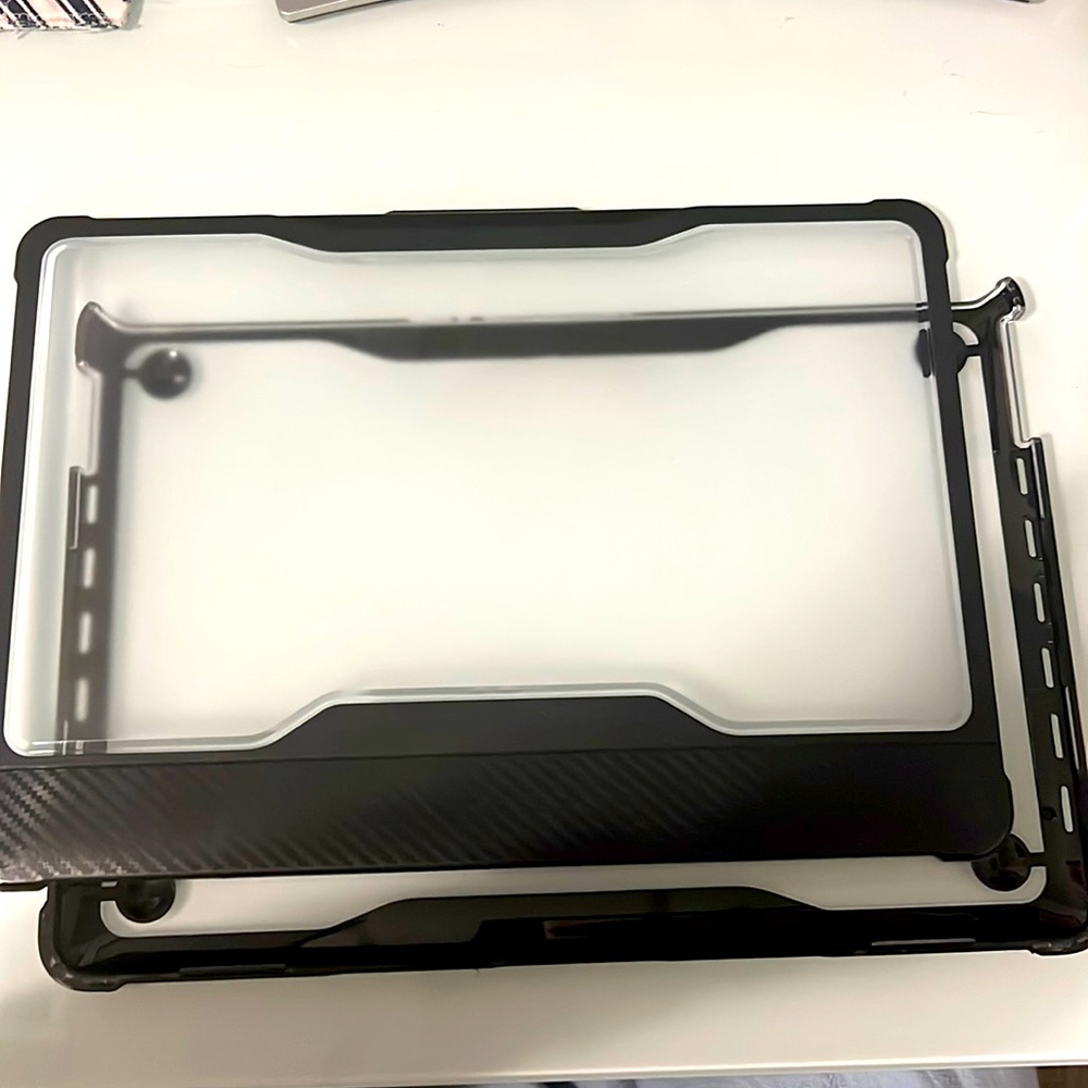 Clear and Black Hardshell Case MacBook Pro M1 (2020)